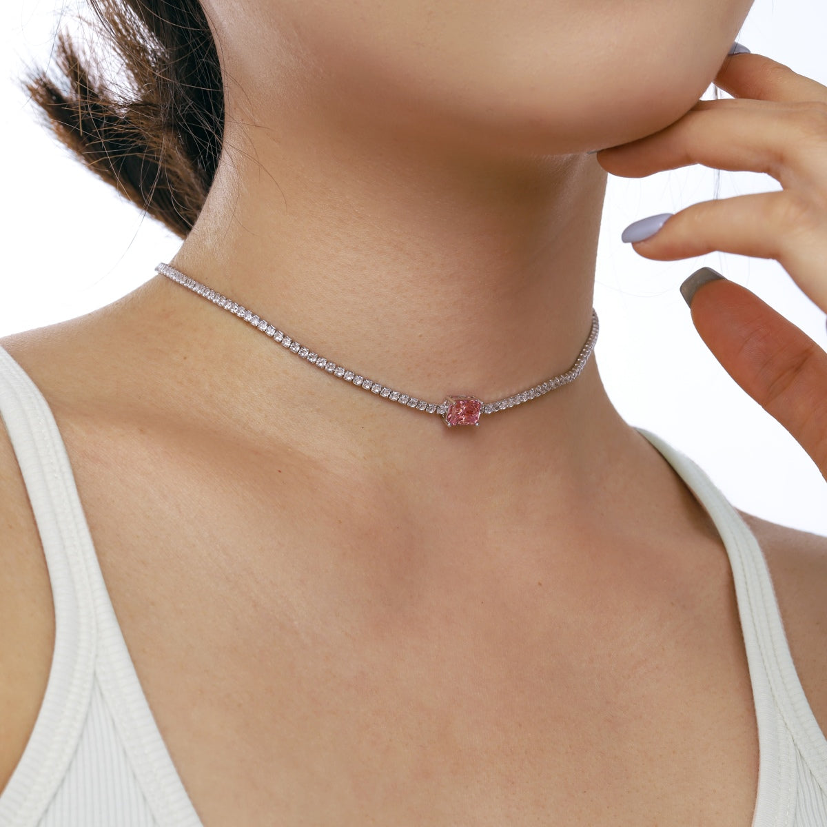 [Violet JW]2.0 carat Ornate Emerald Cut Necklace