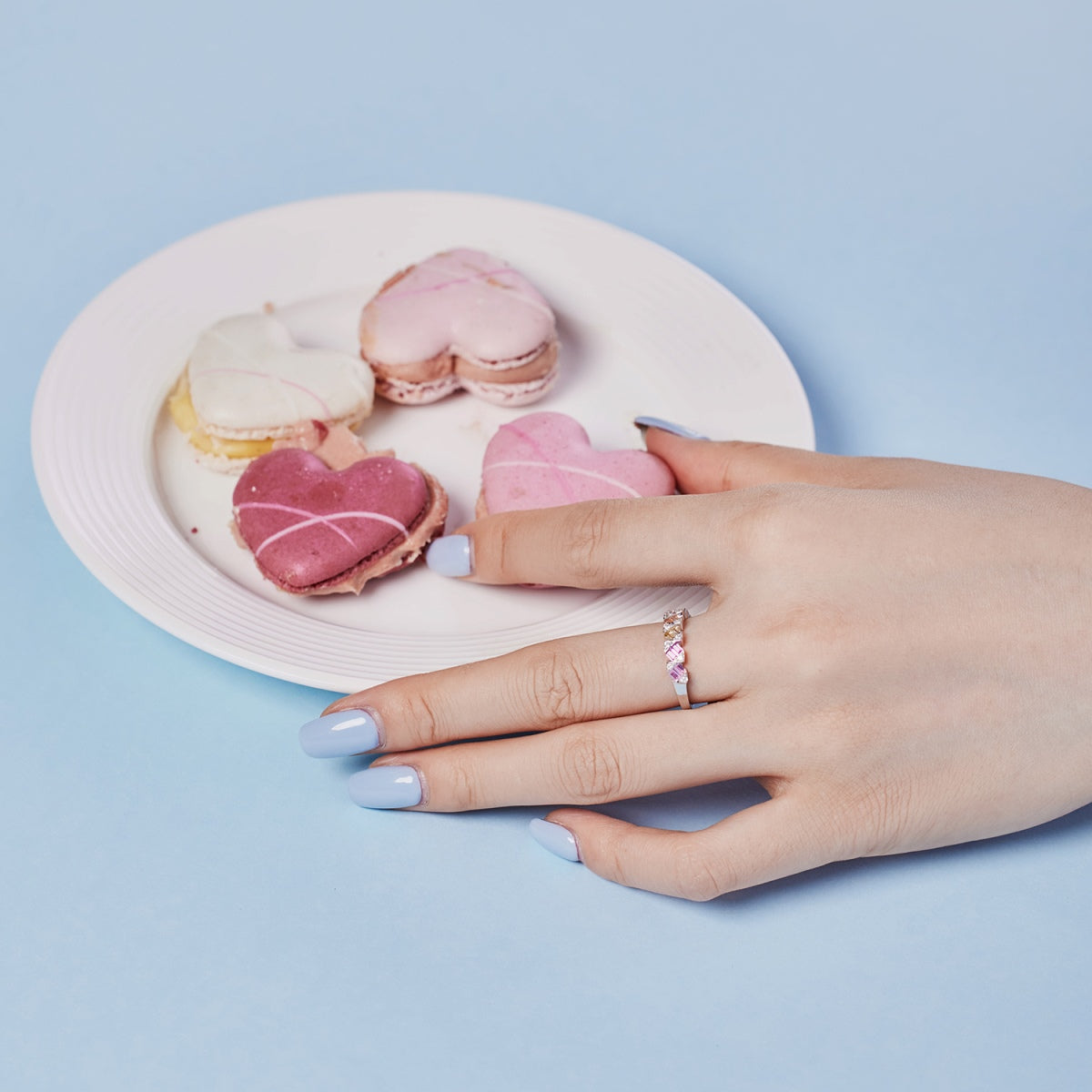 [Violet JW]Delicate Vibrant Emerald Cut Daily Ring