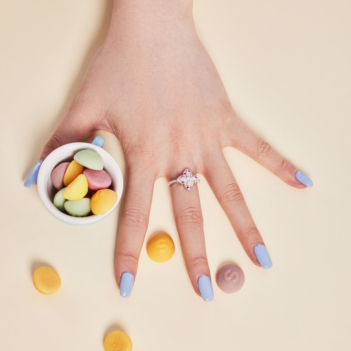 [Violet JW]Luxurious Colorful Flower Shape Banquet Ring