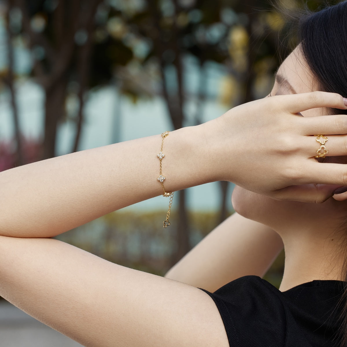 [Violet JW]Four-Leaf Clover Hollow Butterfly Bracelet