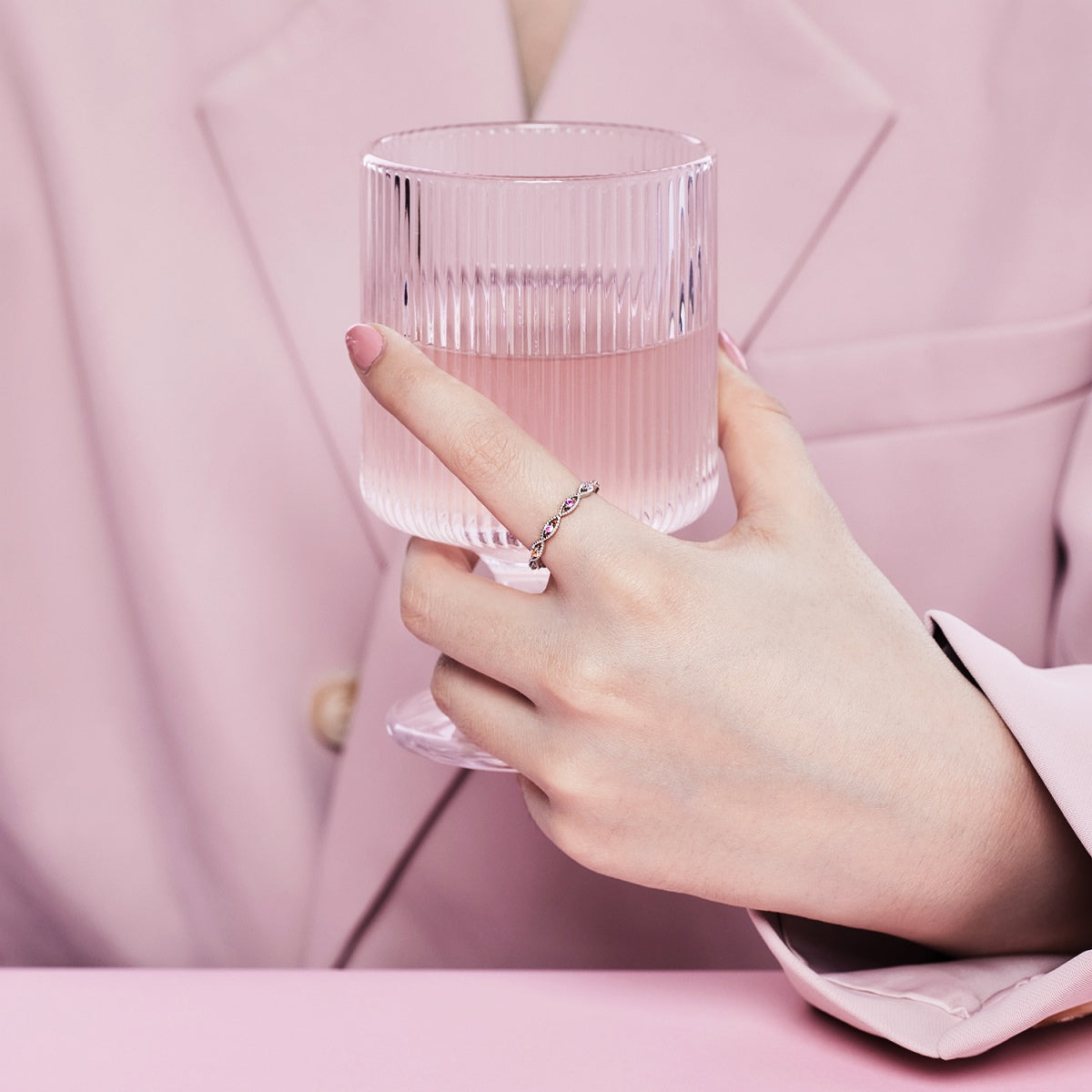 [Violet JW]Elegant Energetic Round Cut Daily Ring