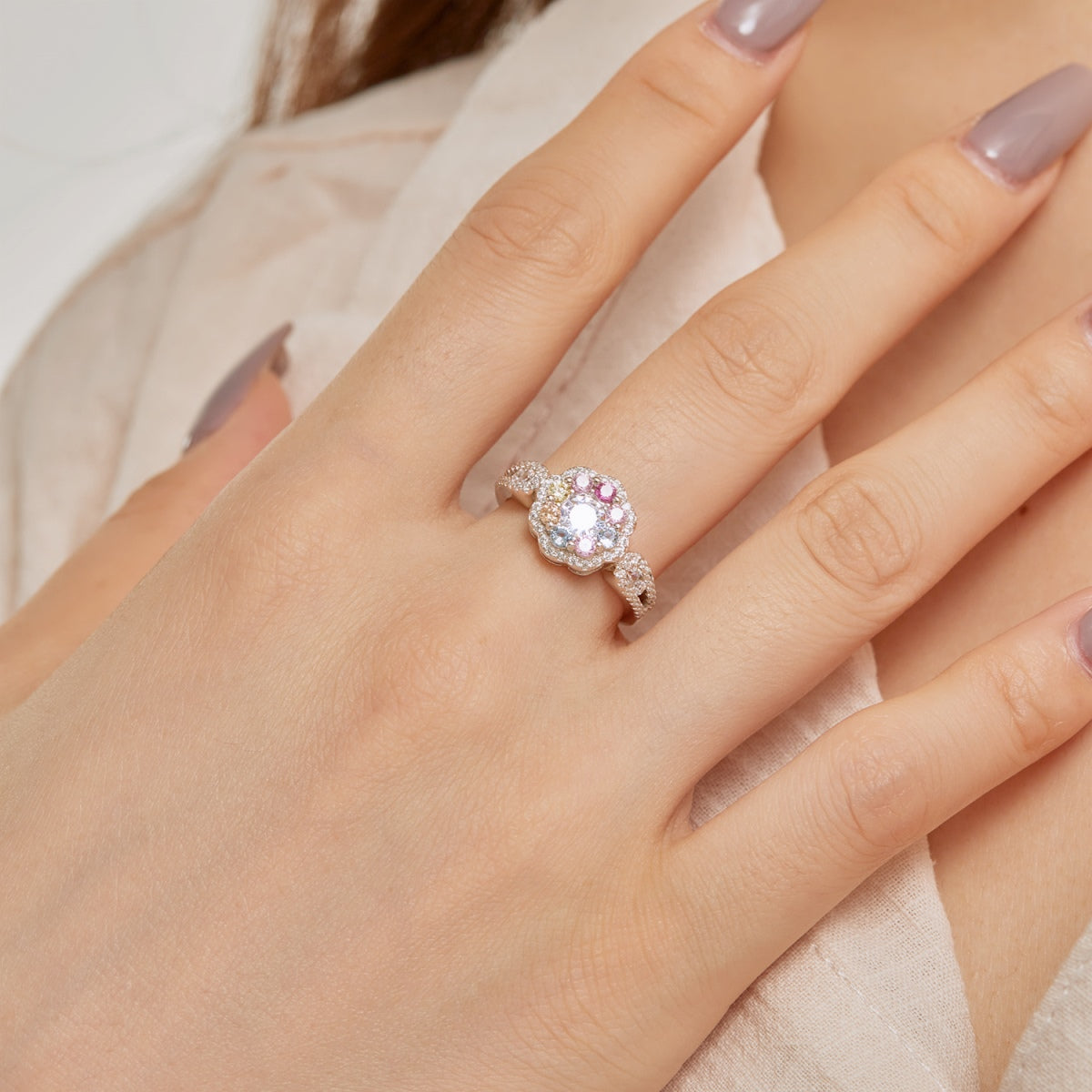 [Violet JW]Delicate Colorful Round Cut Flower Shape Wedding Ring
