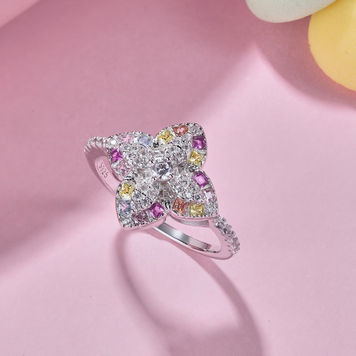 [Violet JW]Luxurious Colorful Flower Shape Banquet Ring