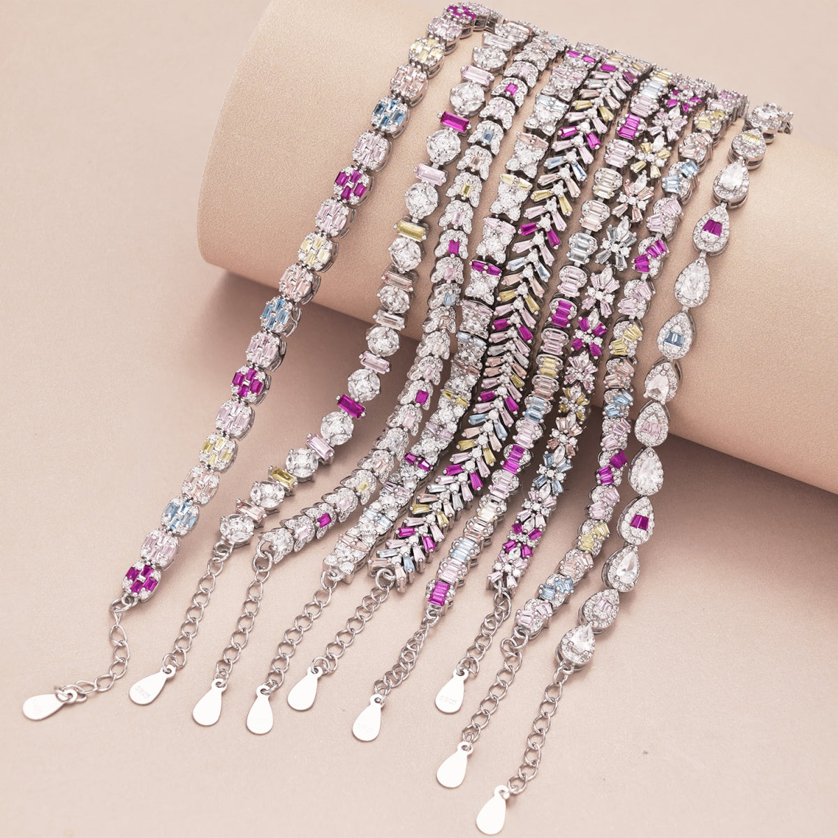 [Violet JW]Dainty Radiant Emerald Cut Daily Bracelet