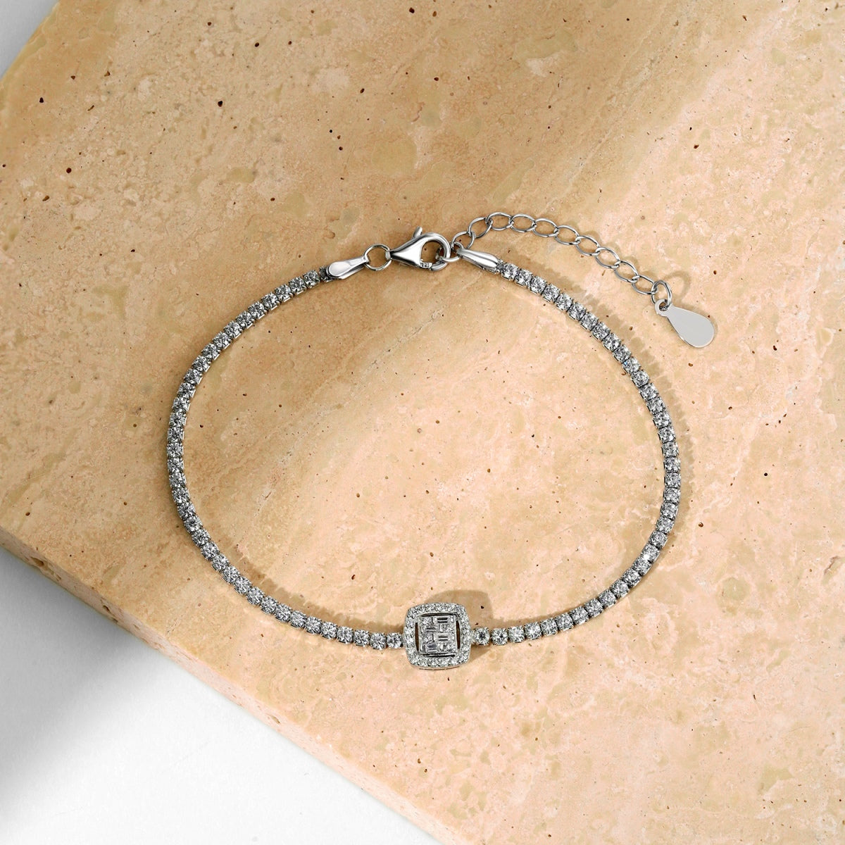 [Violet JW]Luxurious Dazzling Square Shape Banquet Bracelet