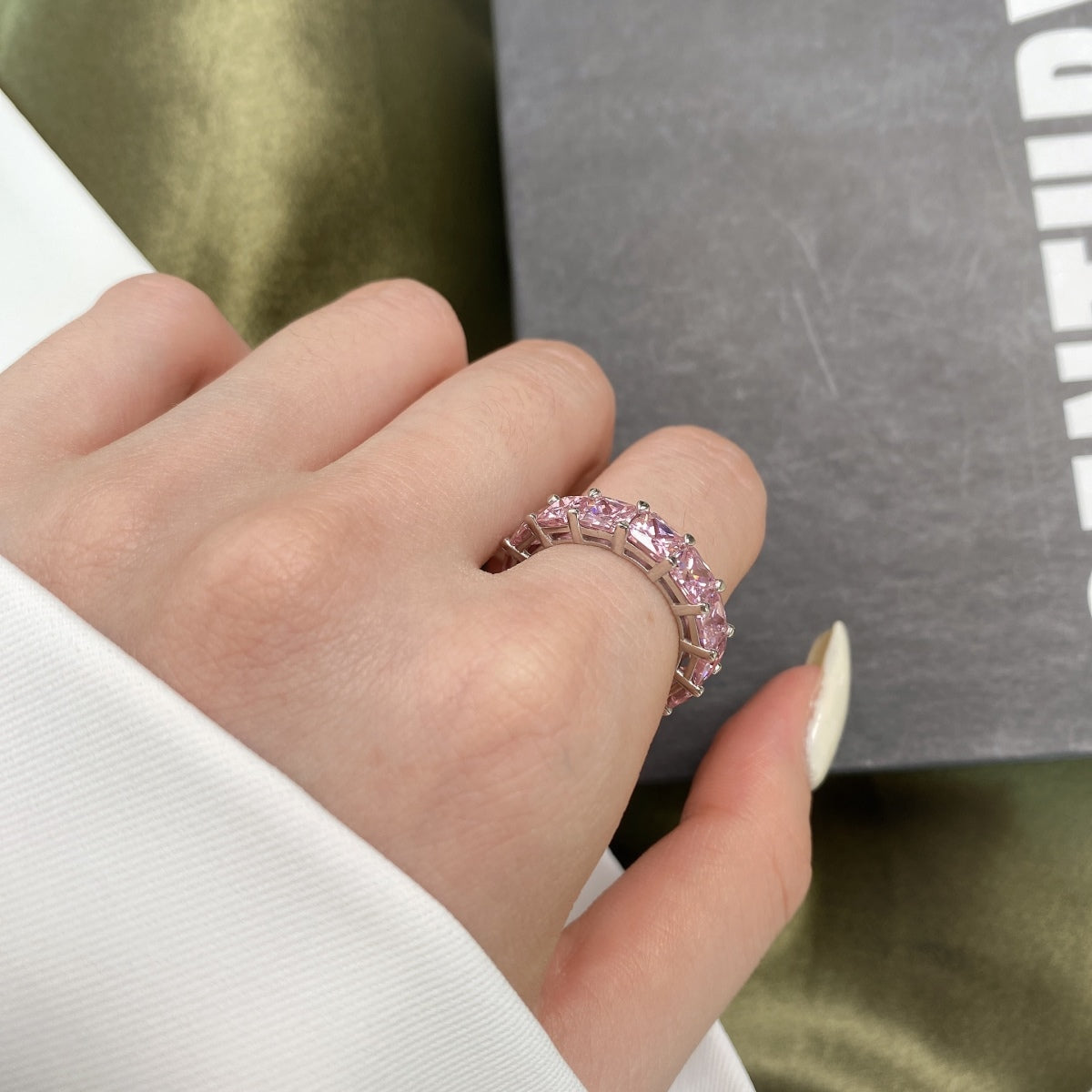 [Violet JW]Elegant Princess Cut Tennis Ring