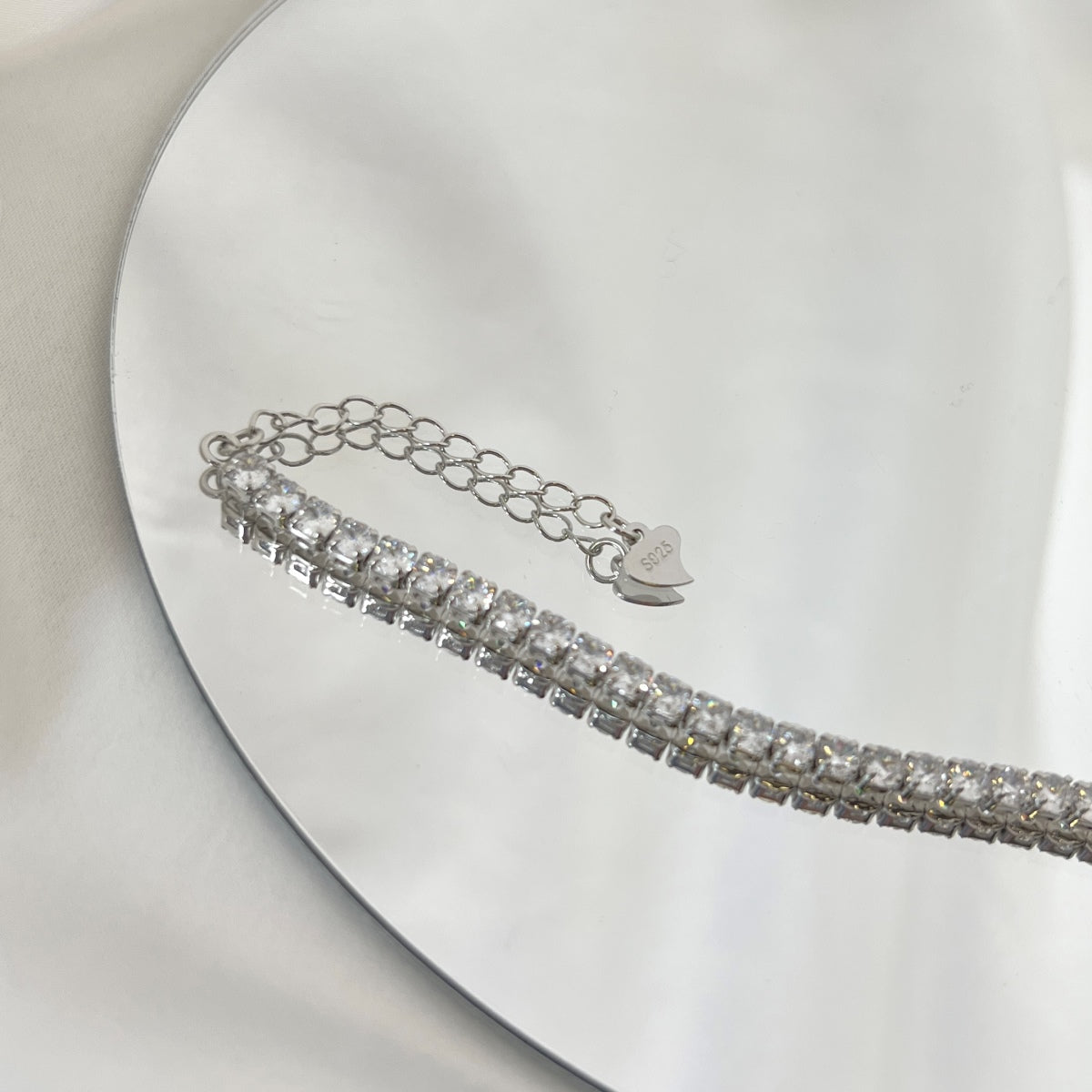 [Violet JW]Sparkling Round Cut Daily Bracelet