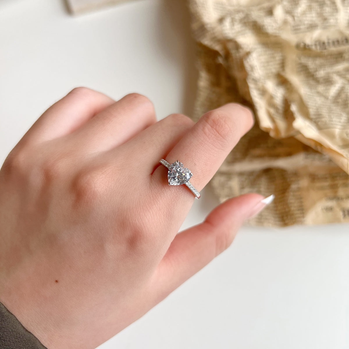 [Violet JW]2.0 Carat Dazzling Lustrous Heart Cut Lover Ring