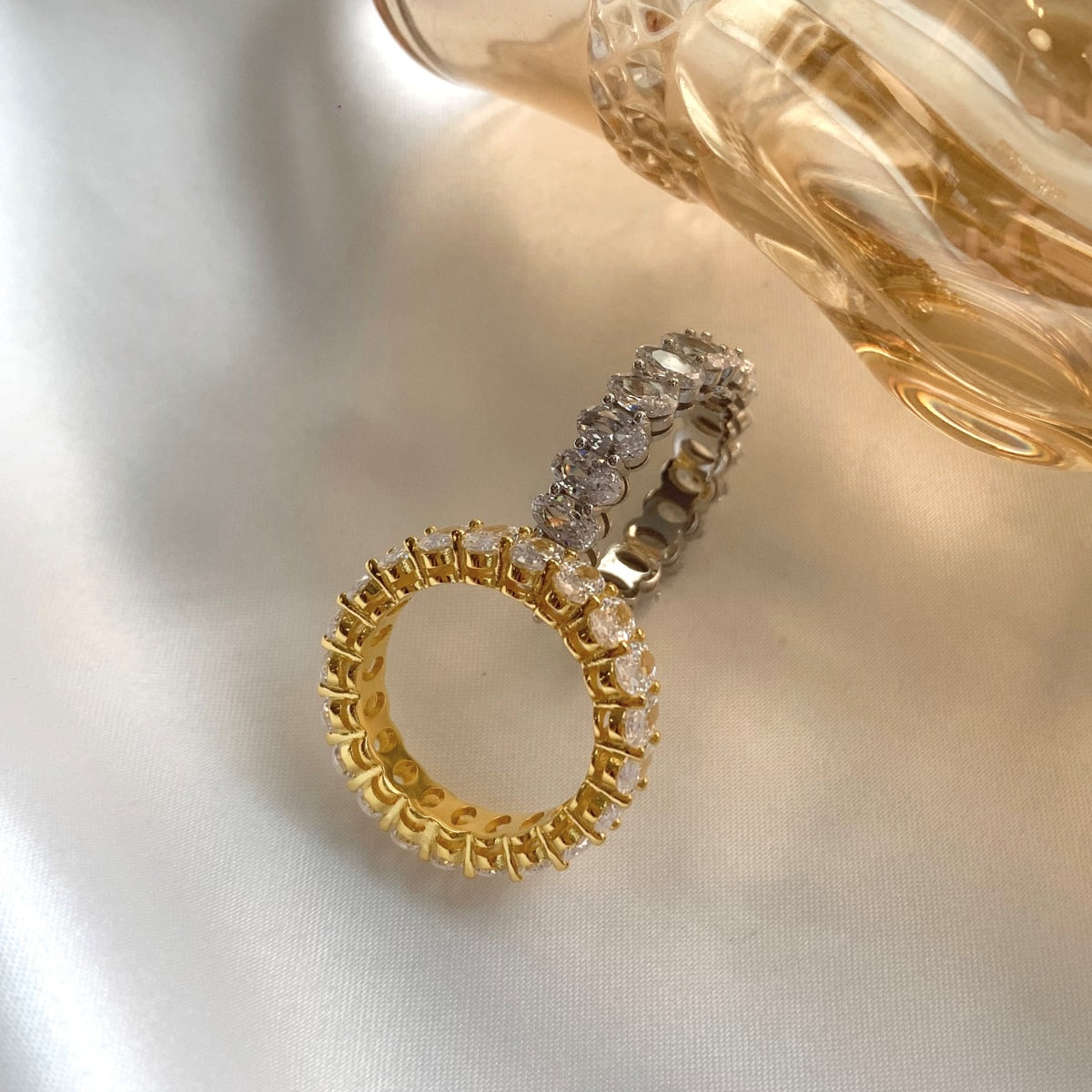 [Violet JW]Ornate Oval Cut Tennis Ring