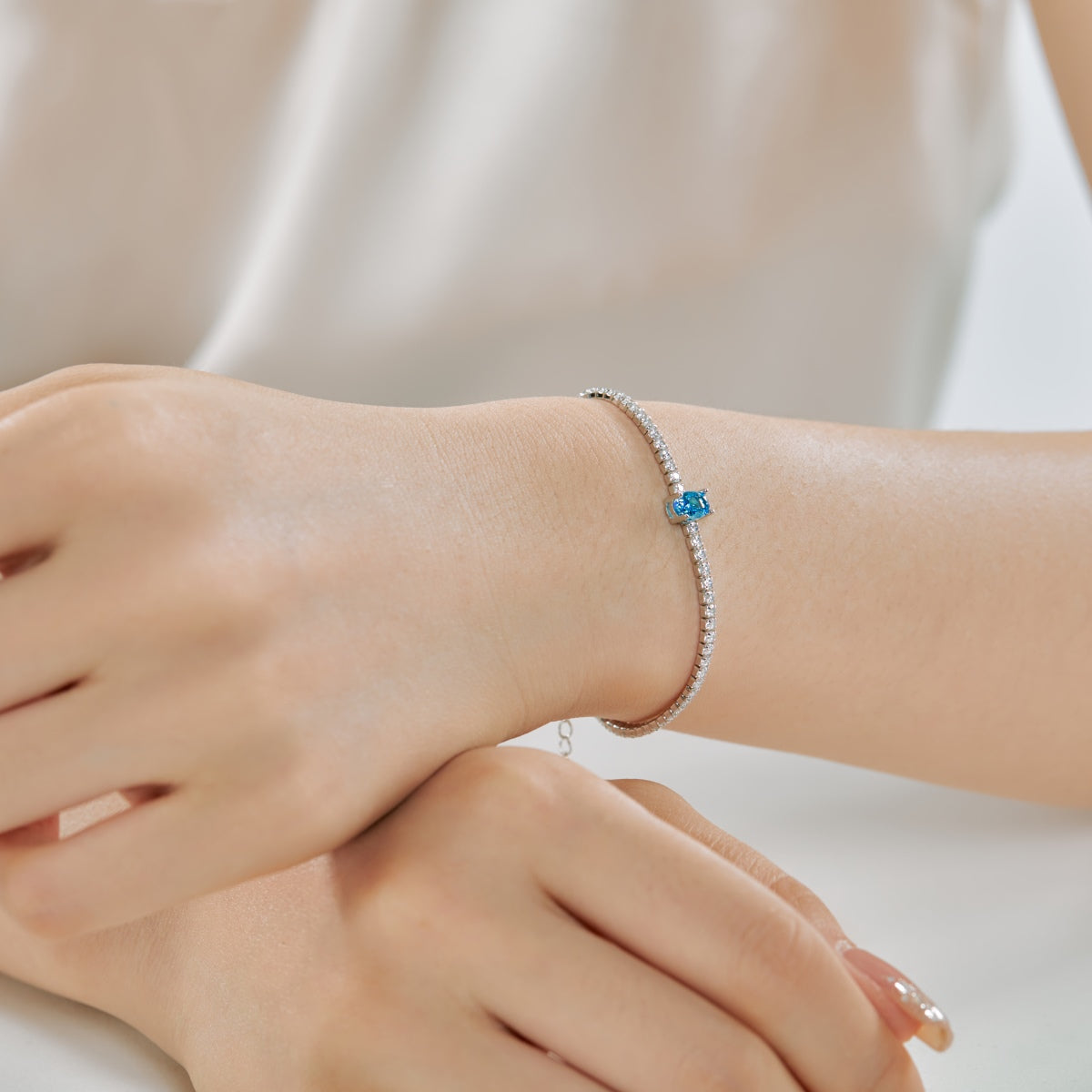 [Violet JW]0.75 Carat Exquisite Oval Cut Daily Bracelet