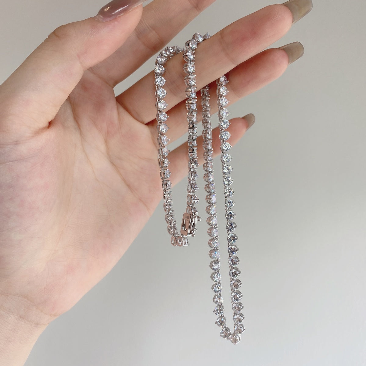 [Violet JW]Ornate Heart Cut Tennis Necklace