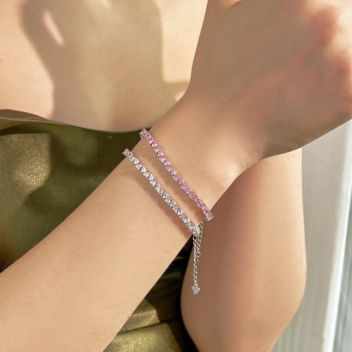 [Violet JW]Dazzling Romantic Heart Shape Lover Bracelet