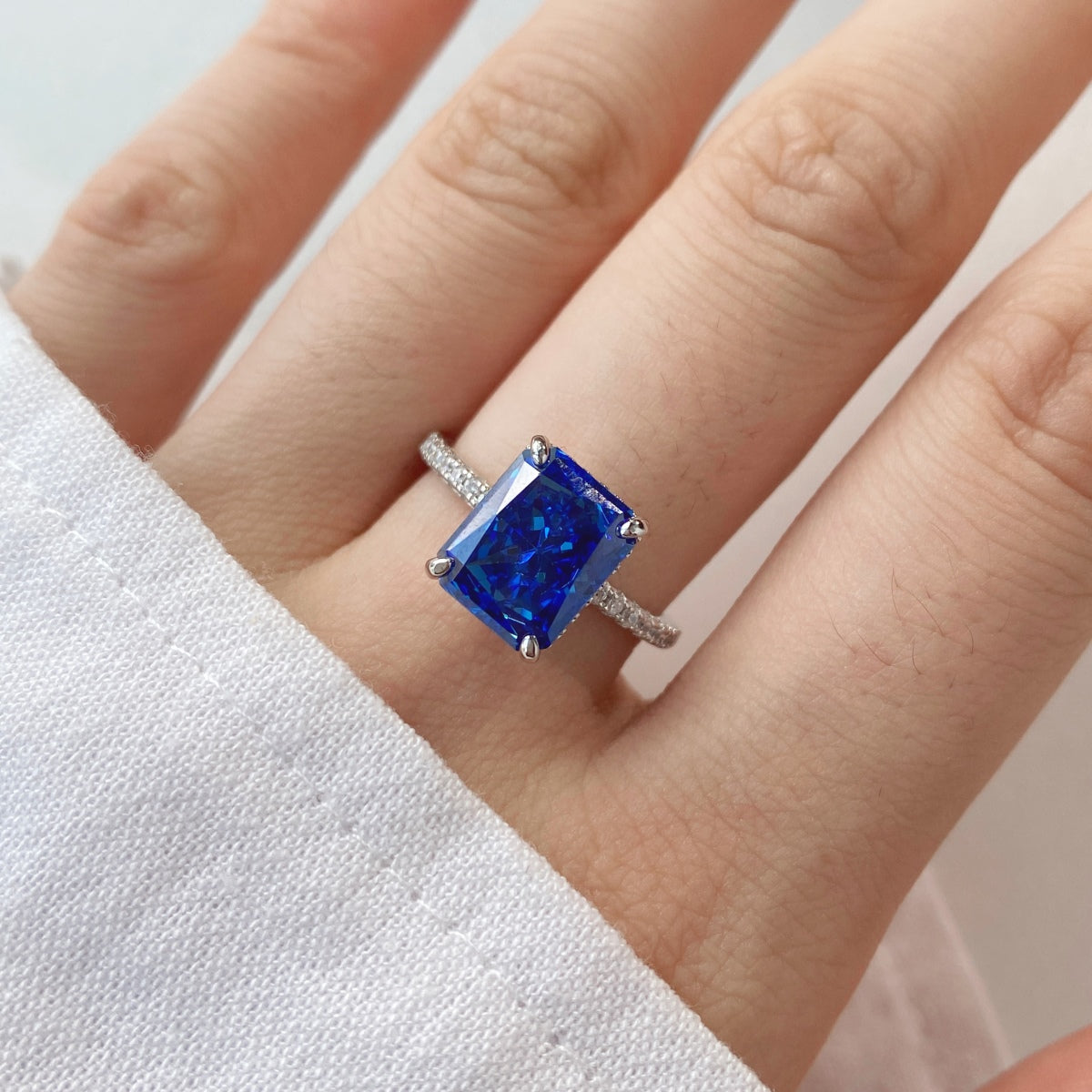 [Violet JW]4.0 Carat Luxurious Engagement Ring