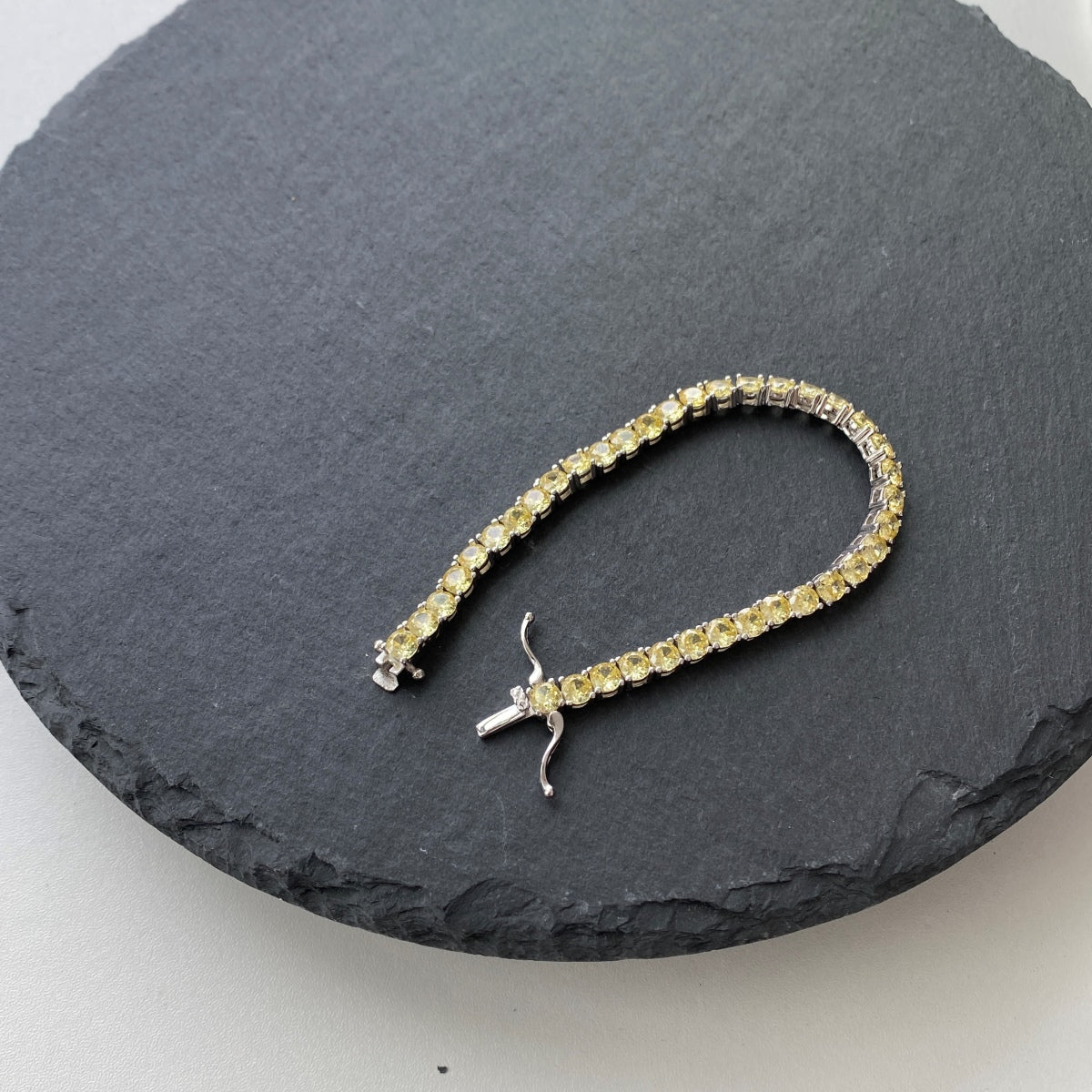 [Violet JW]Ornate Dazzling Round Cut Tennis Bracelet