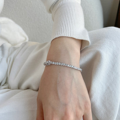 [Violet JW]Dainty Charming Round Cut Tennis Bracelet