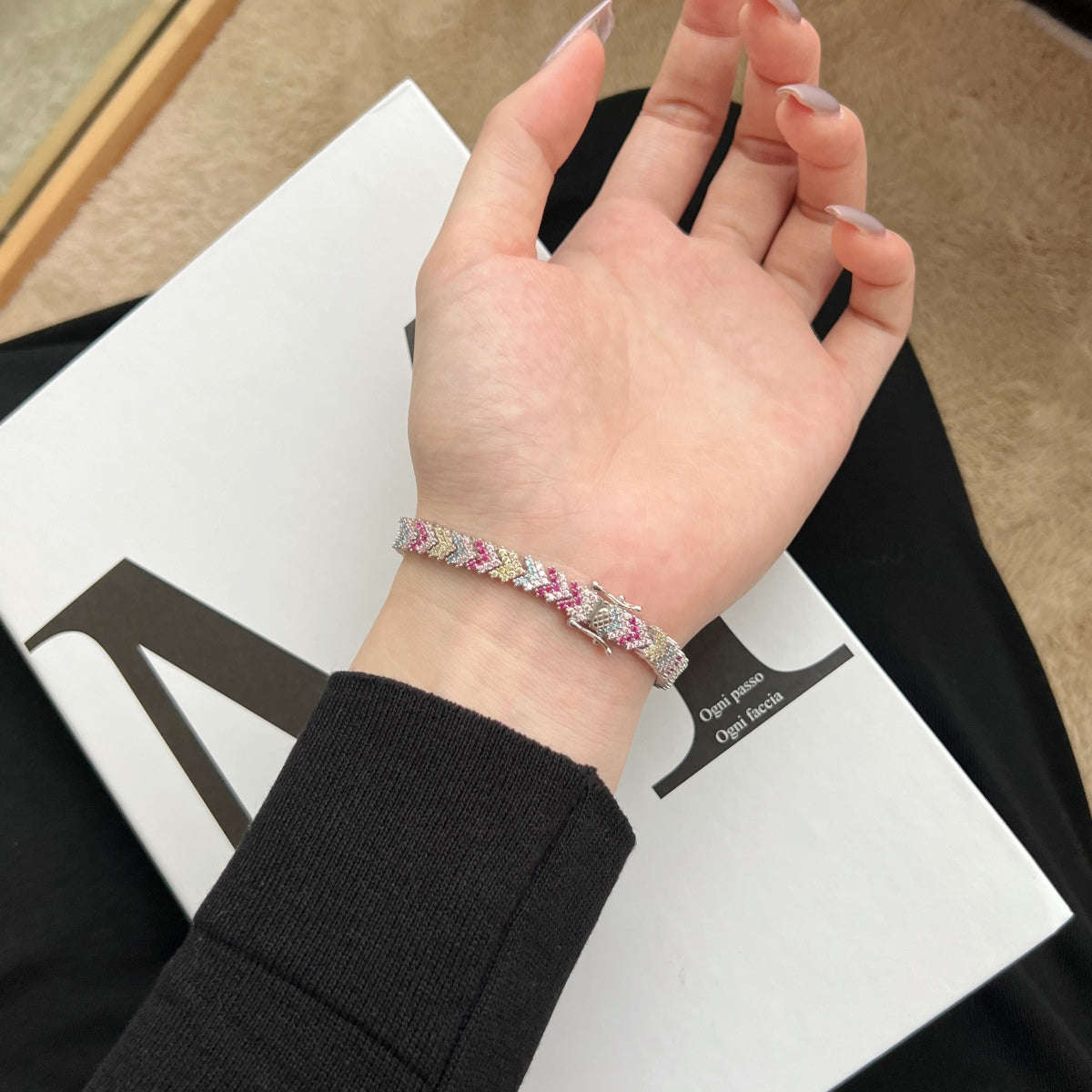 [Violet JW]Ornate Sparkling Round Cut Party Bracelet