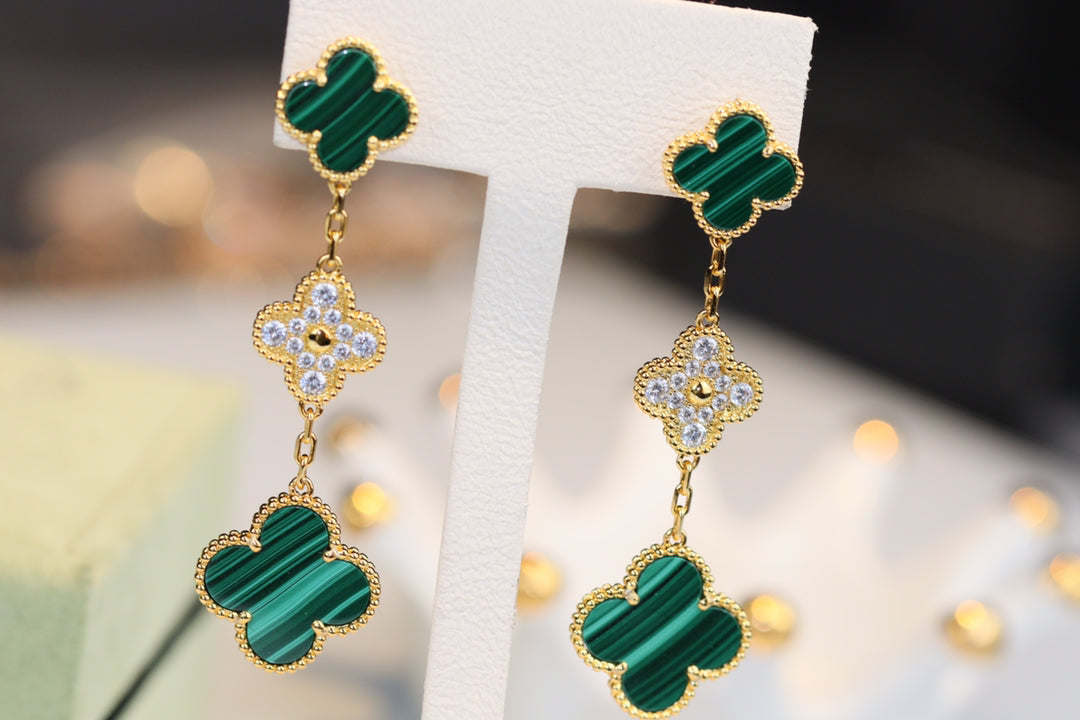 [Violet JW]CLOVER EARRINGS GOLD MALACHITE DIAMOND 3 MOTIF
