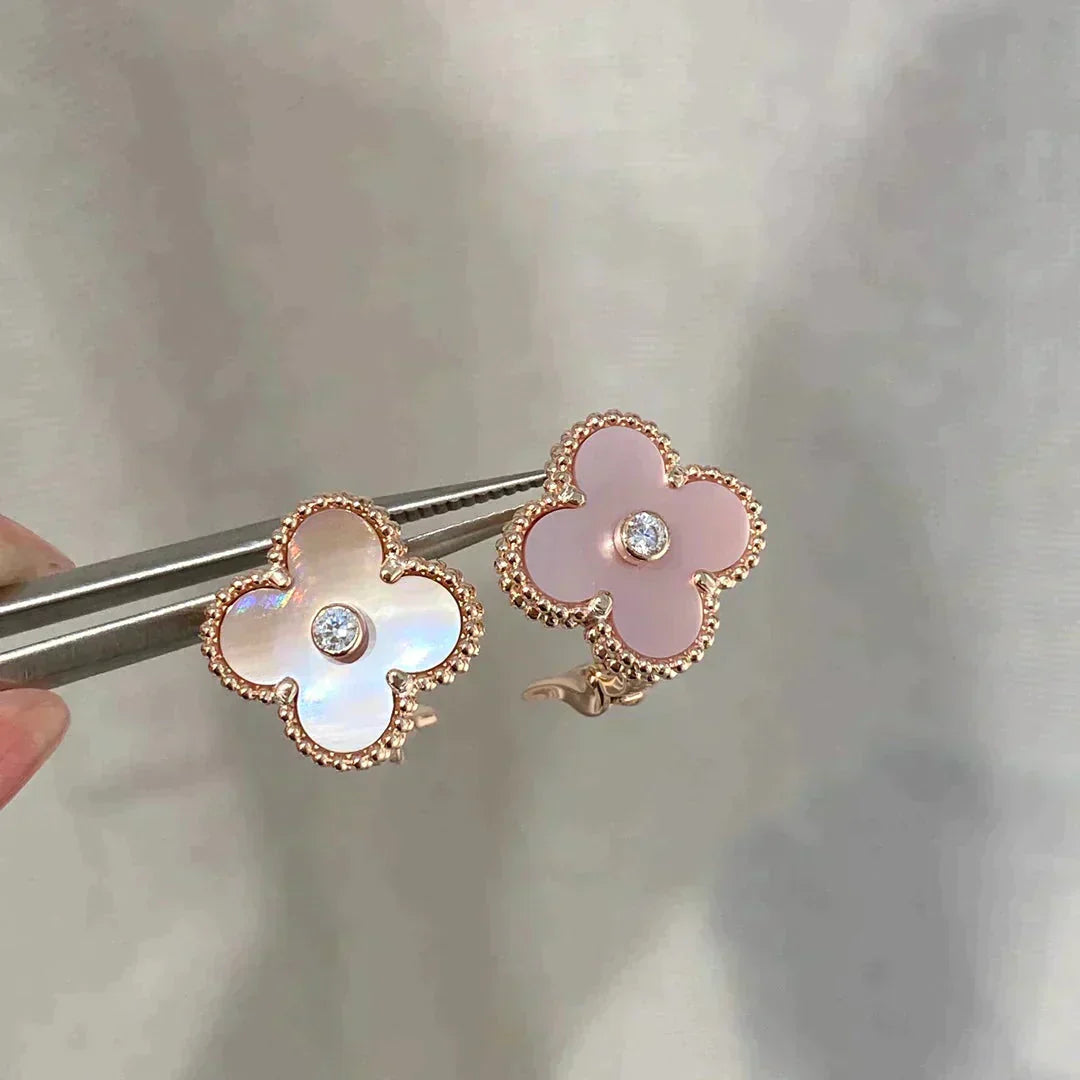 [Violet JW]CLOVER MEDIUM 1 MOTIFS  PINK MOP DIAMOND EARRINGS