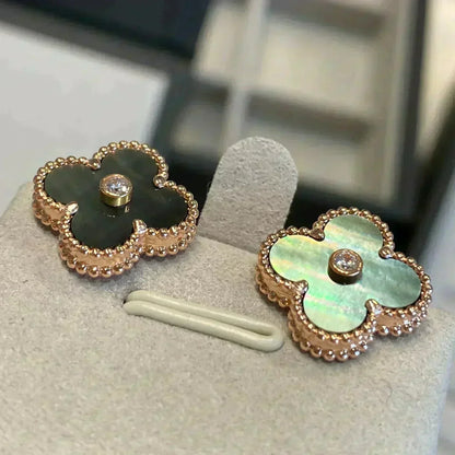 [Violet JW]CLOVER MEDIUM 1 MOTIFS GRAY MOP  DIAMOND EARRINGS