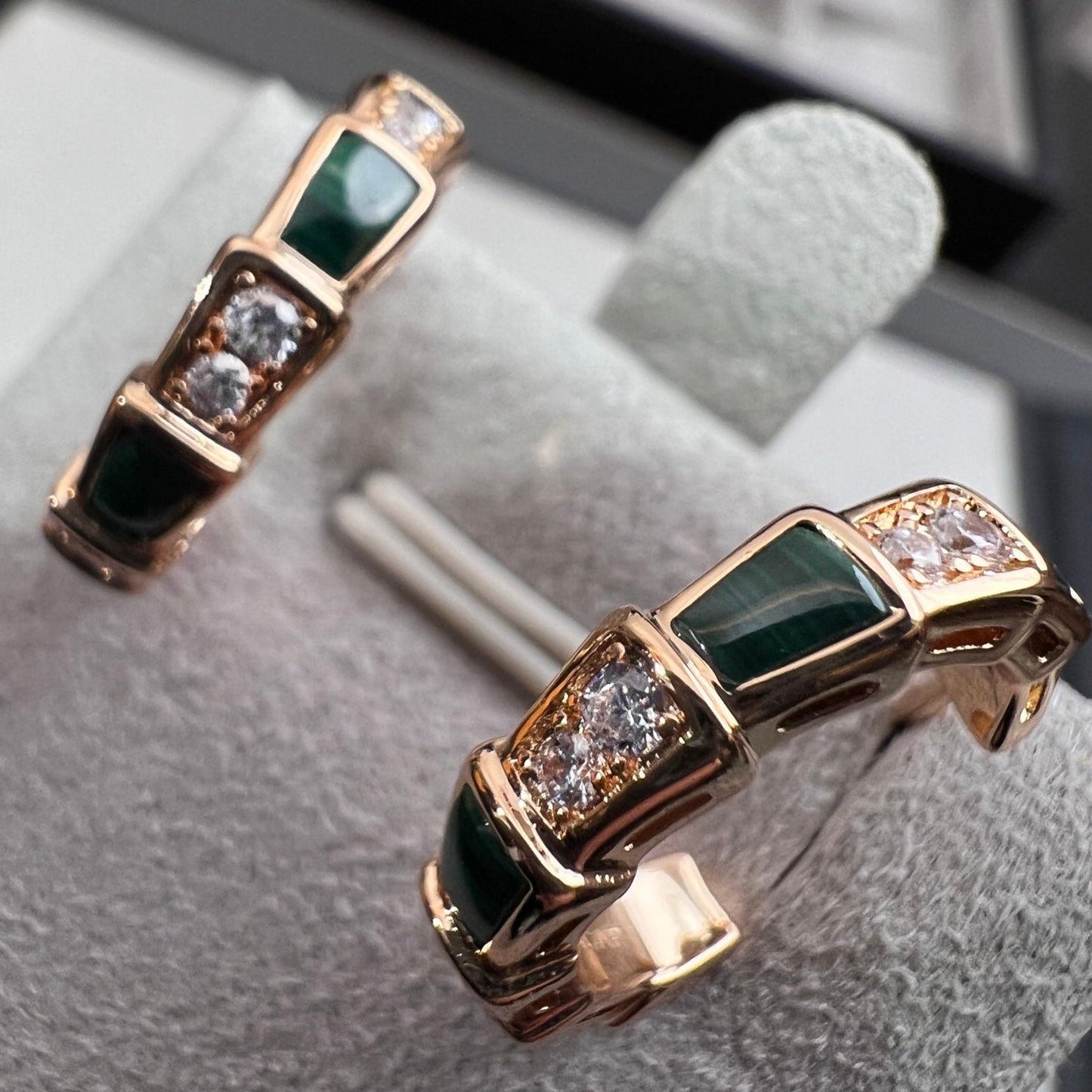 [Violet JW]SERPENTI MALACHITE PINK GOLD EARRINGS