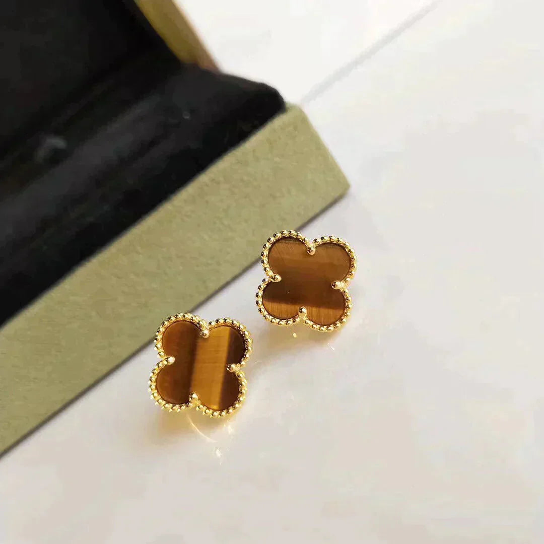 [Violet JW]CLOVER MEDIUM 1 MOTIFS TIGER EYE EARRINGS