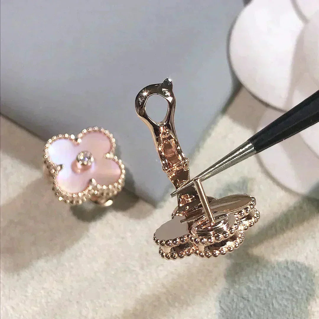 [Violet JW]CLOVER MEDIUM 1 MOTIFS  PINK MOP DIAMOND EARRINGS