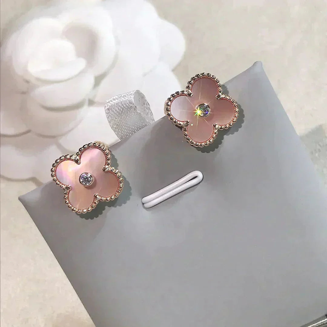 [Violet JW]CLOVER MEDIUM 1 MOTIFS  PINK MOP DIAMOND EARRINGS