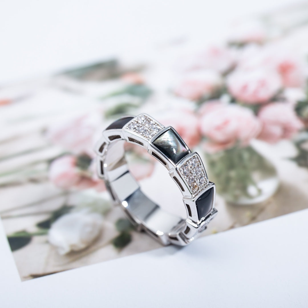 [Violet JW]SERPENTI RING SILVER DIAMOND BLACK MOP 4MM