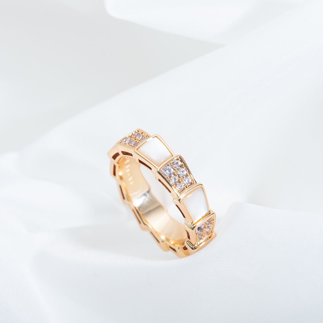[Violet JW]SERPENTI RING PINK GOLD MOP DIAMOND PAVED 4MM