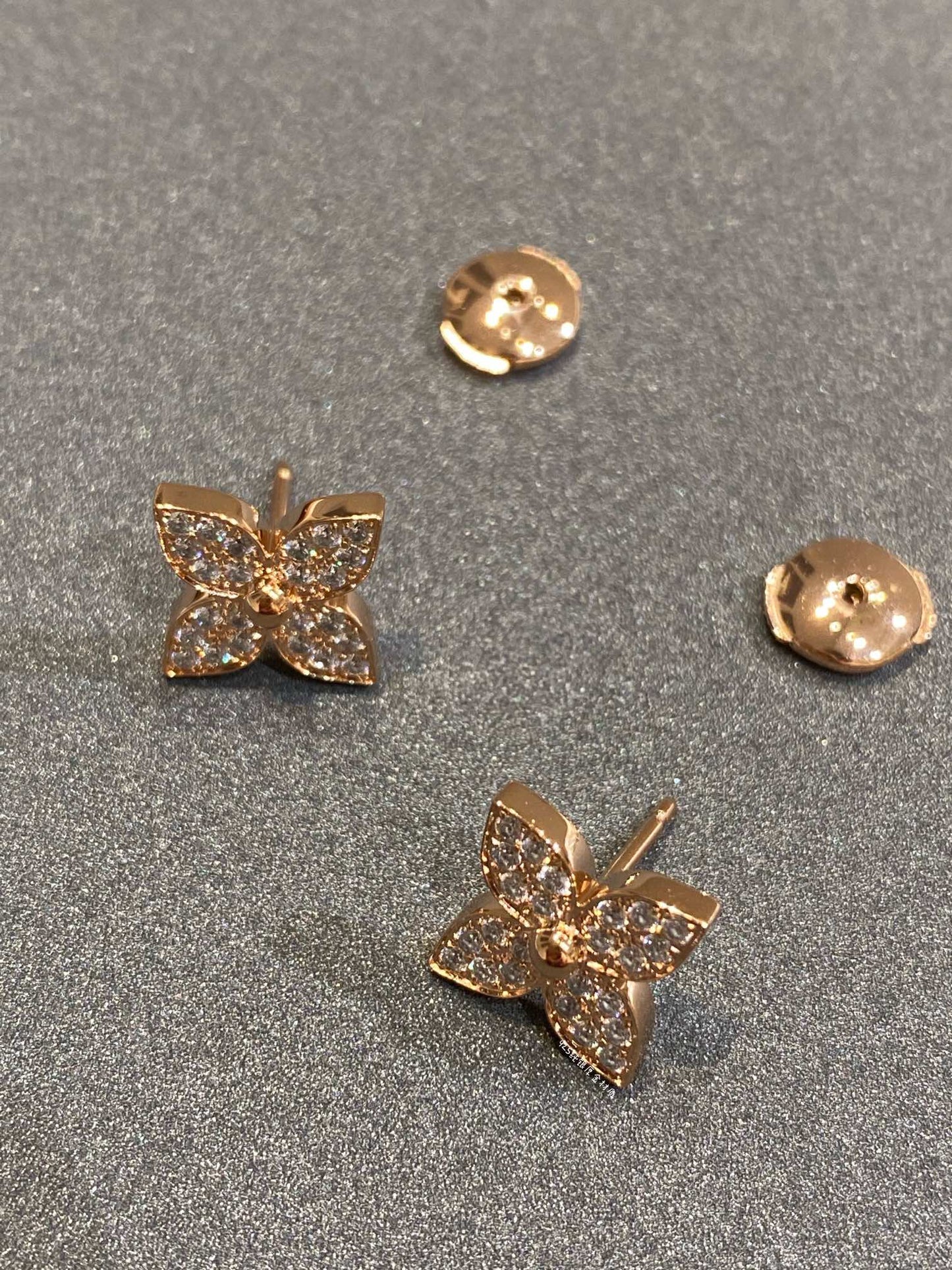 [Violet JW]STAR BLOSSOM STUD DIAMONDS EARRINGS
