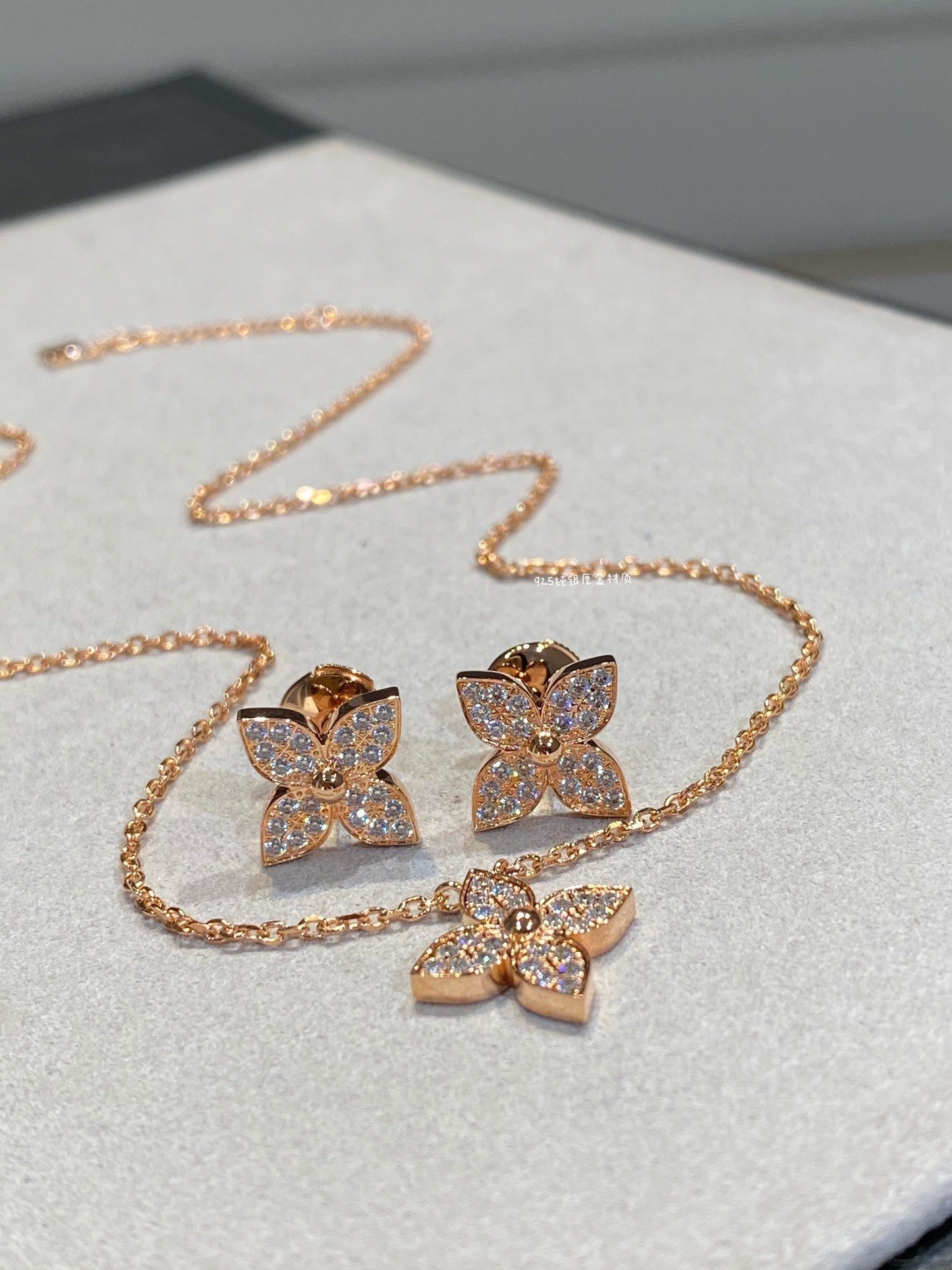 [Violet JW]STAR DIAMOND NECKALCE