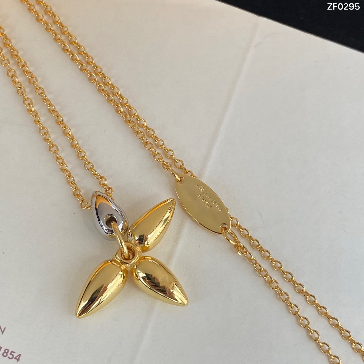 [Violet JW]LOUISETTE PEDANT GOLD NECKLACE