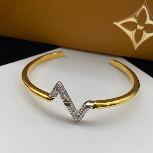 [Violet JW]VOLTE UPSITE DOWN DIAMOND GOLD OPEN BRACELET