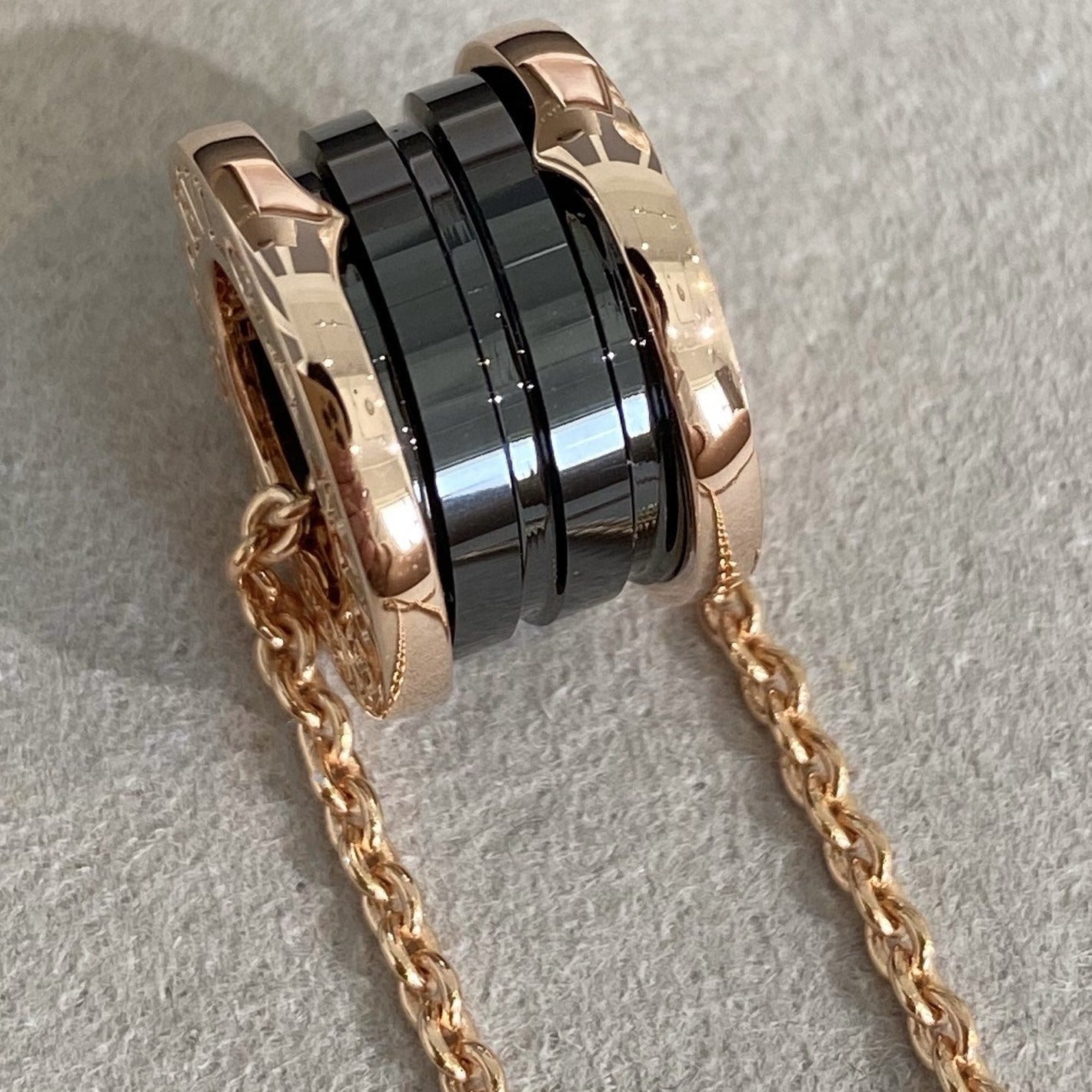 [Violet JW]ZERO 1 BLACK CERAMIC PINK GOLD NECKLACE