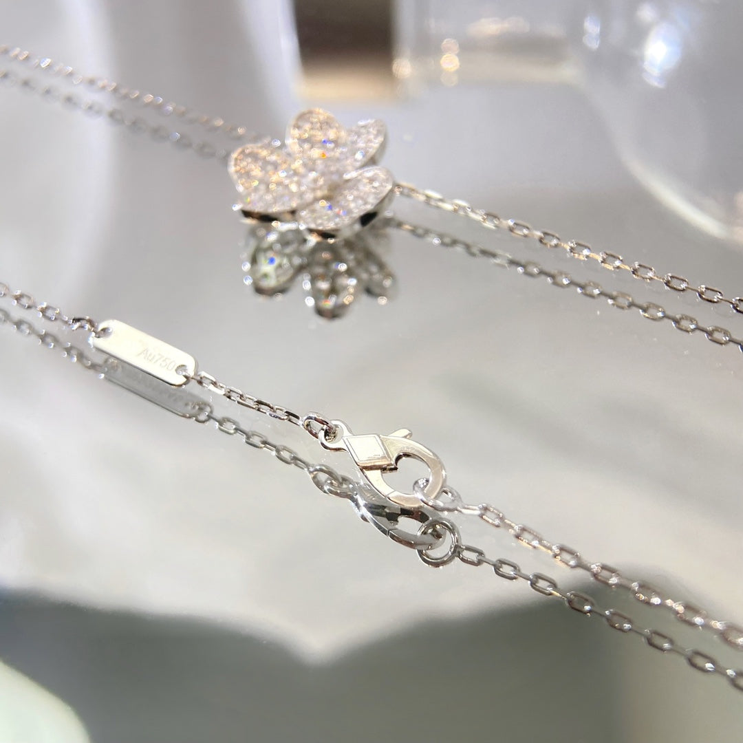 [Violet JW]FLOWER DIAMOND NECKLACE