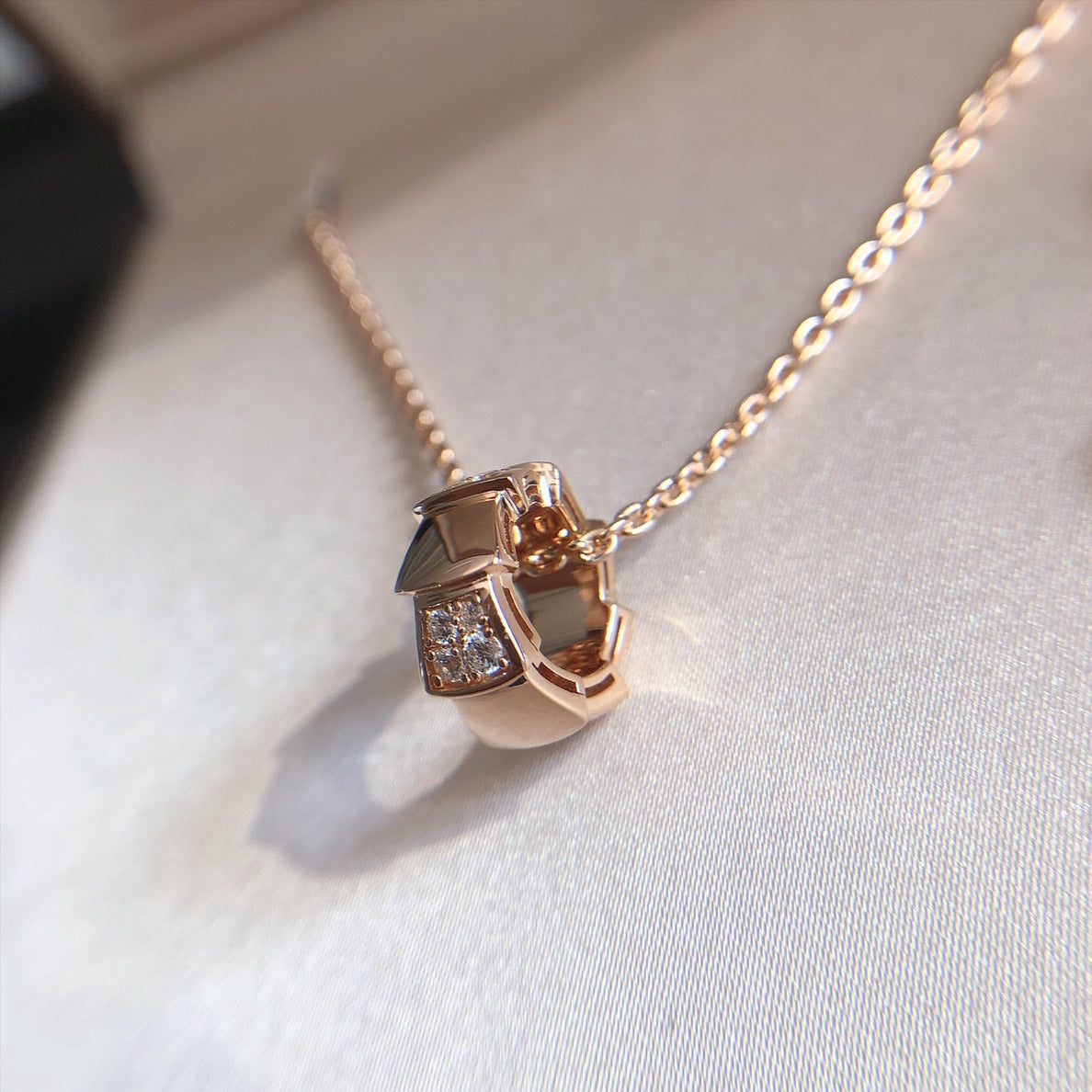 [Violet JW]SERPENTI PEDANT DIAMOND PINK GOLD NECKLACE