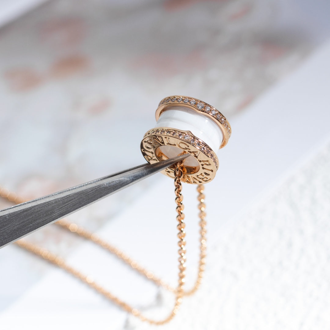 [Violet JW]ZERO 1 WHITE CERAMIC PINK GOLD DIAMOND NECKLACE