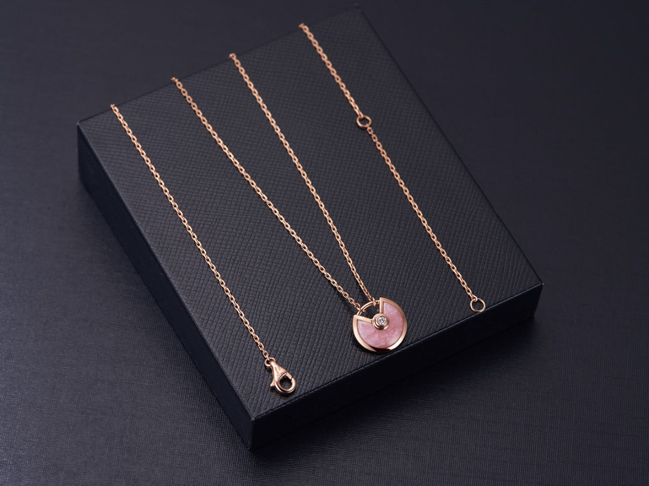[Violet JW]AMULETTE ROSE GOLD PINK MOP NECKLACE