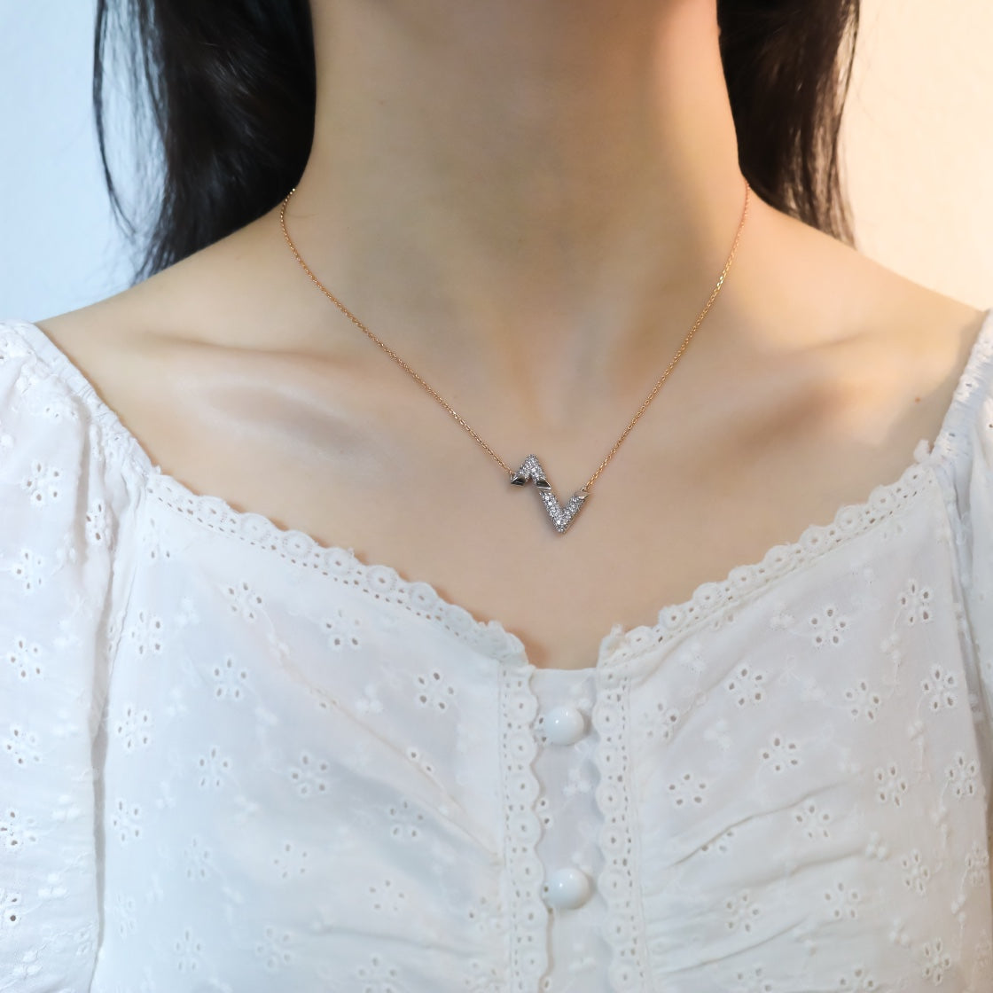 [Violet JW]VOLT SILVER DIAMOND PEDANT NECKLACE