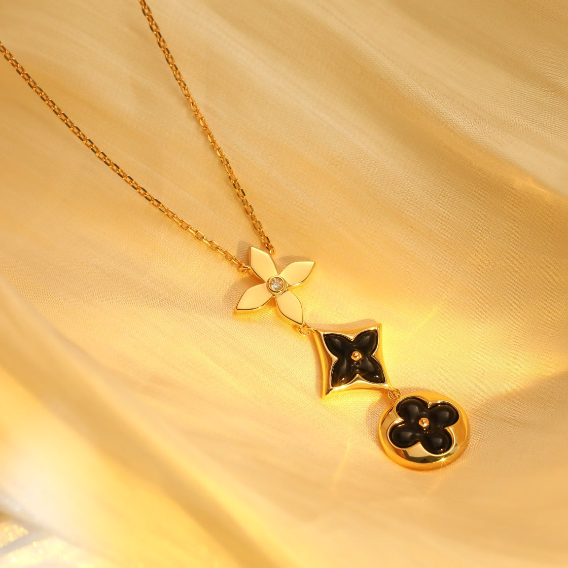 [Violet JW]STAR AND SUN ONYX PINK GOLD NECKLACE