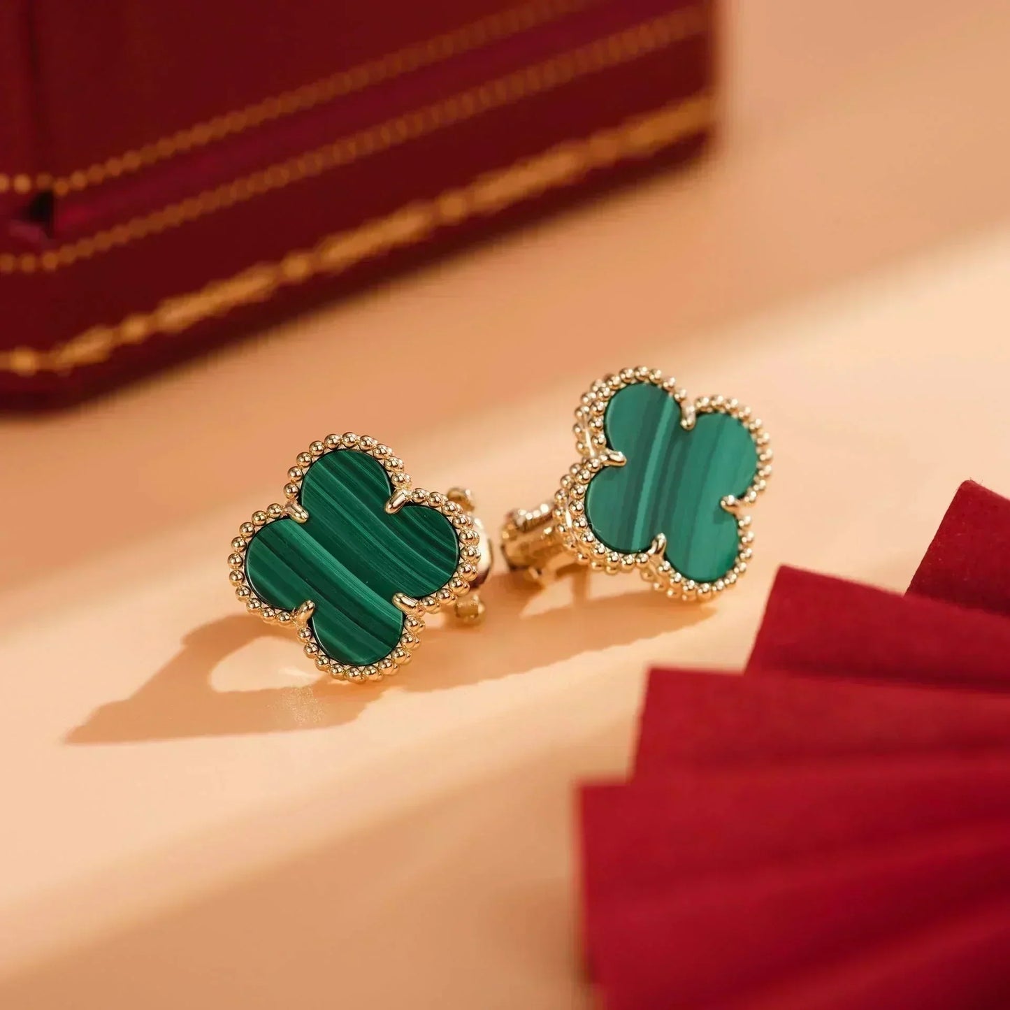 [Violet JW]CLOVER MEDIUM 1 MOTIFS MALACHITE  EARRINGS