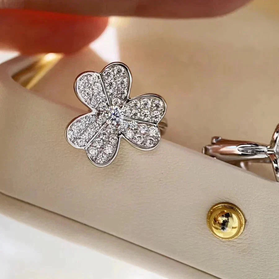 [Violet JW]CLOVER COMOS DIAMOND EARRINGS SILVER