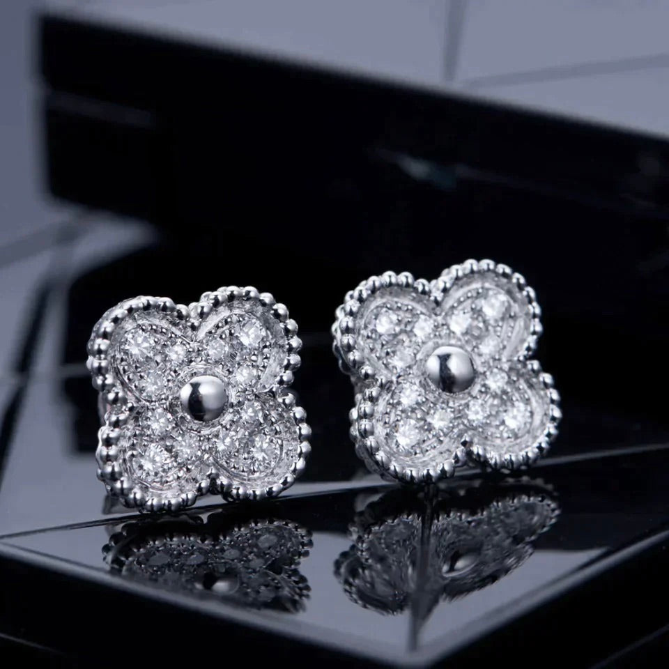 [Violet JW]CLOVER 1 MOTIFS DIAMOND STUD EARRINGS SILVER