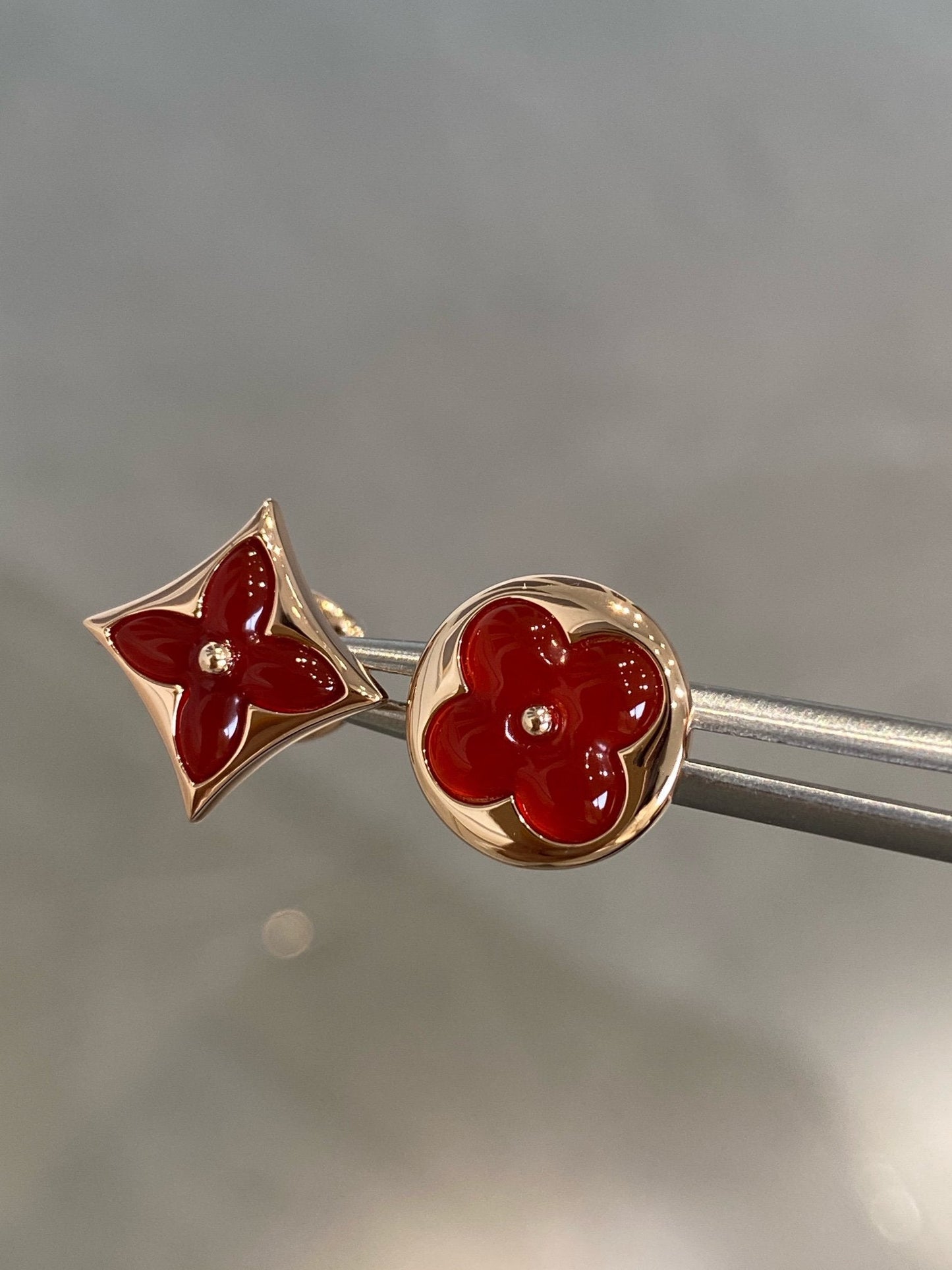 [Violet JW]STAR AND SUN PINK GOLD CARNELIAN STUD EARRINGS
