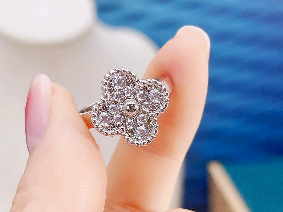 [Violet JW]CLOVER DIAMOND RING