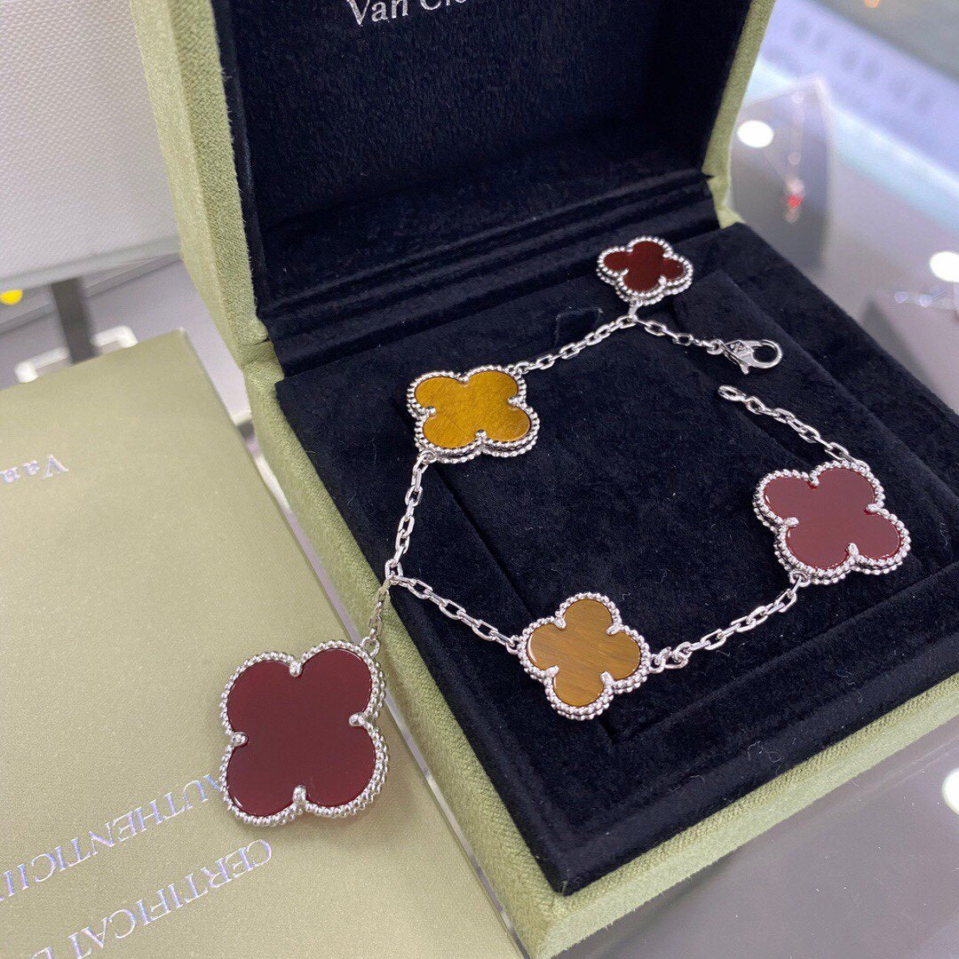 [Violet JW]CLOVER 5 MOTIFS SIVLER CARNELIAN TIGER EYE BRACELET