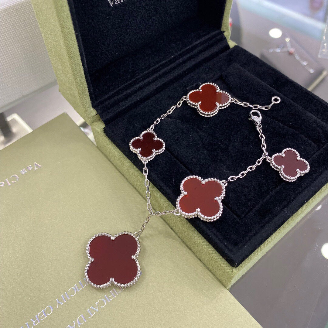 [Violet JW]CLOVER 5 MOTIFS SIVLER CARNELIAN BRACELET
