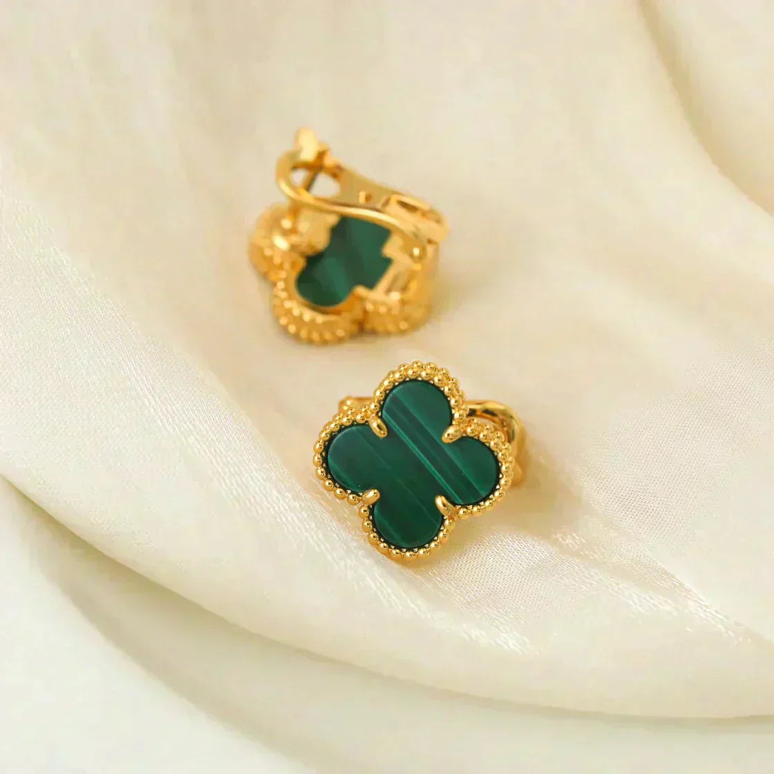 [Violet JW]CLOVER MEDIUM 1 MOTIFS MALACHITE  EARRINGS