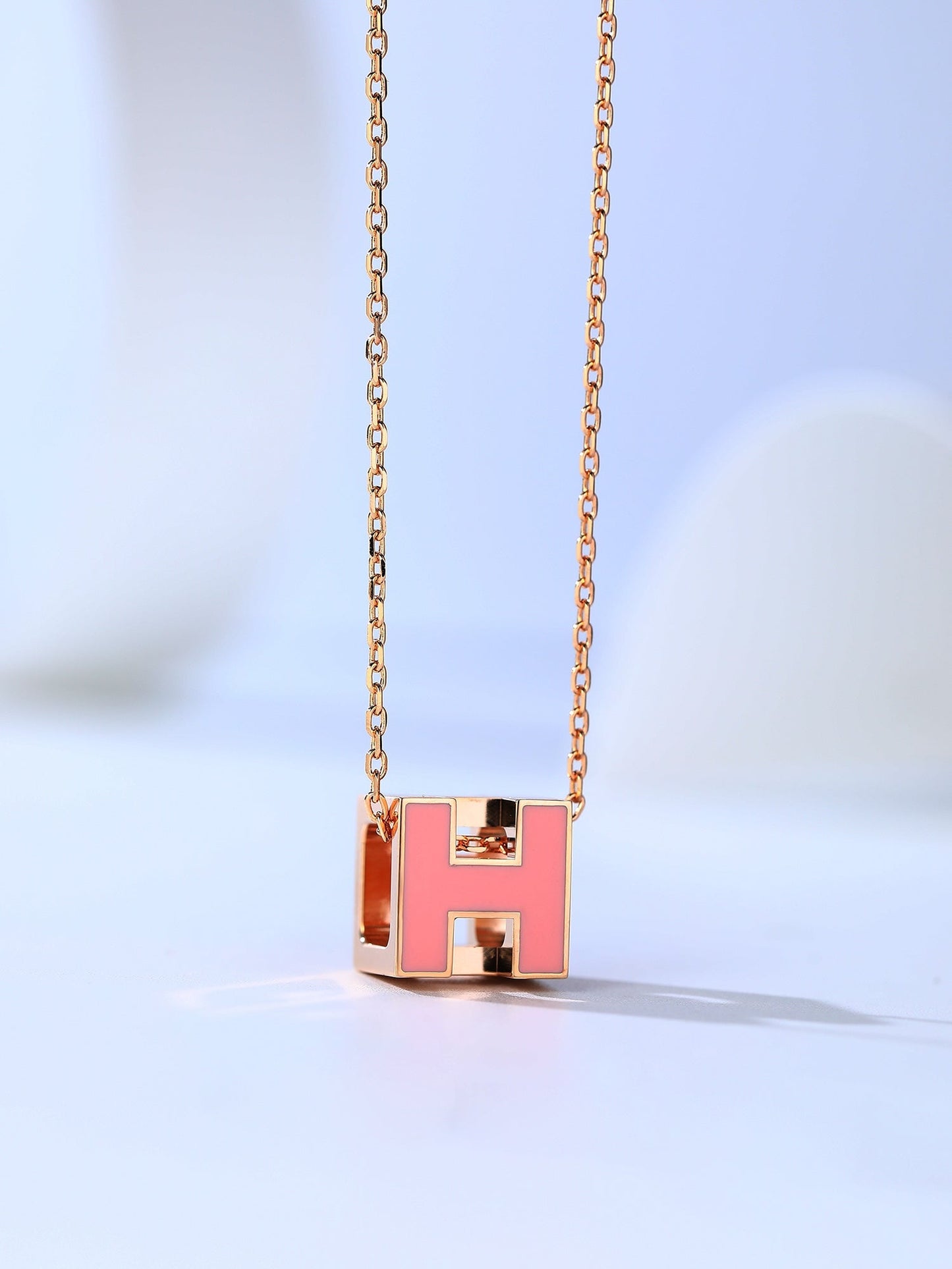 [Violet JW]H CAGE PINK GOLD NECKLACE