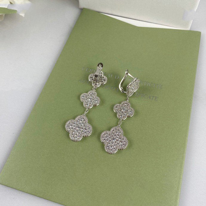 [Violet JW]CLOVER 3 MOTIF DIAMOND SILVER DROP EARRINGS